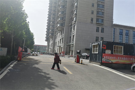 大益华府2室2厅1卫90㎡，带储藏室，带家具家电